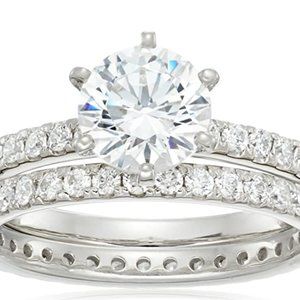 Platinum Plated Sterling Silver Round Ring Set with Swarovski Zirconia, size 9